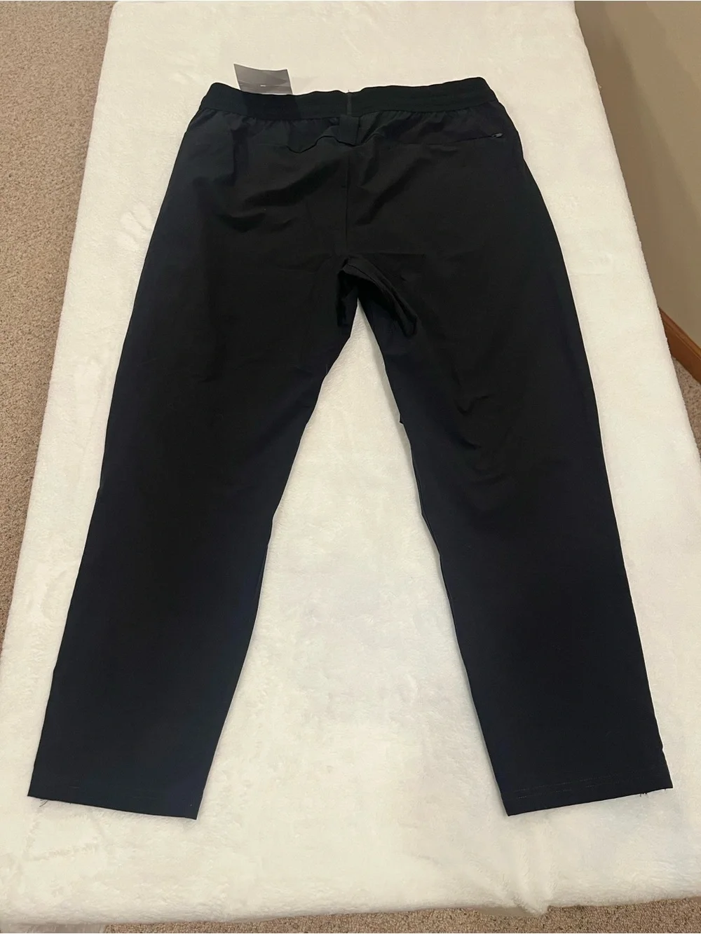 NWT American Eagle 24/7 Training Jogger - Size Medium - Black - Picture 2 of 10